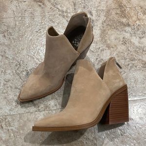 Vince Camuto heeled bootie